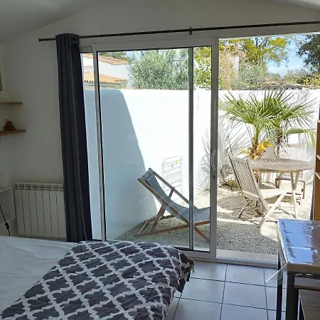 Le Clos Des Pins - Ile De Re *