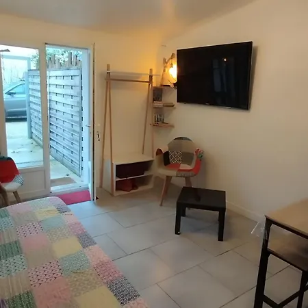 Le Clos Des Pins Nyaraló *