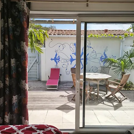 Le Clos Des Pins - Ile De Re