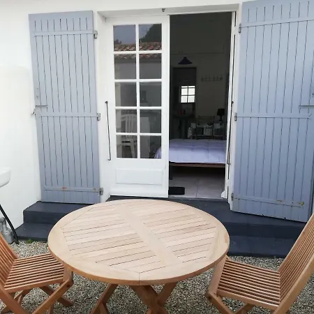 Le Clos Des Pins Nyaraló *