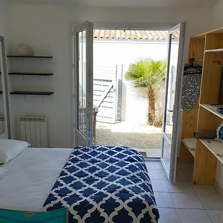 Le Clos Des Pins Сasa de vacaciones