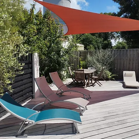 Le Clos Des Pins 度假居 里维多瓦海滩