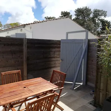 Holiday home Le Clos Des Pins